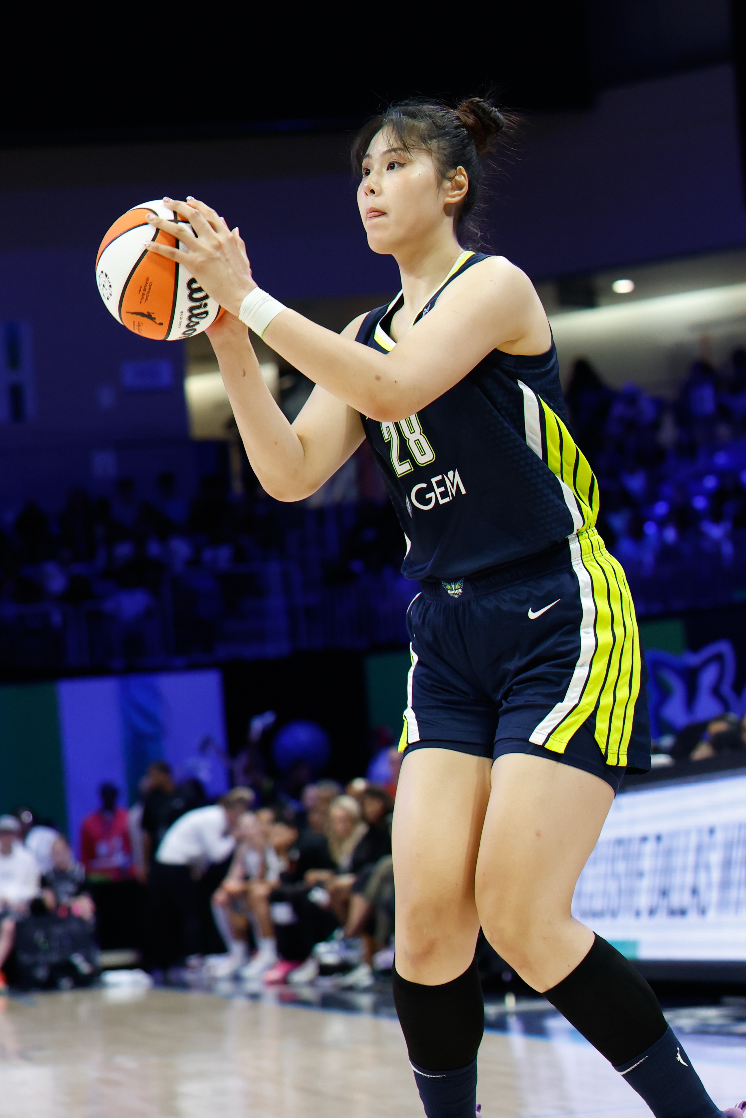 nba投注-命运如此捉弄！李月汝刚拿完生涯新高 下一场就受伤 之后赛季报销